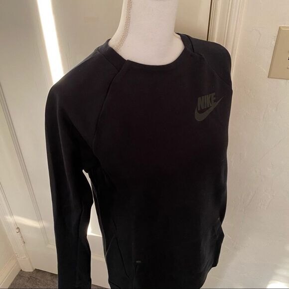 Nike Sweatshirt - Picture 5 of 11